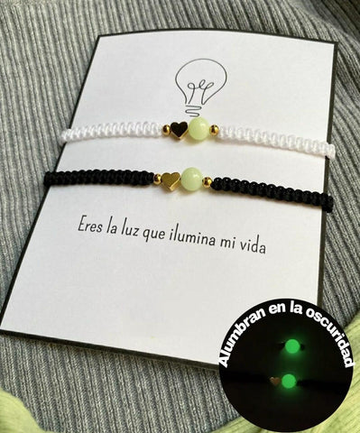 Pulseras Corazón Perla brilla en la obscuridad.