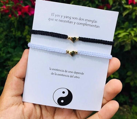 Dúo Ying yang corazón tejido.